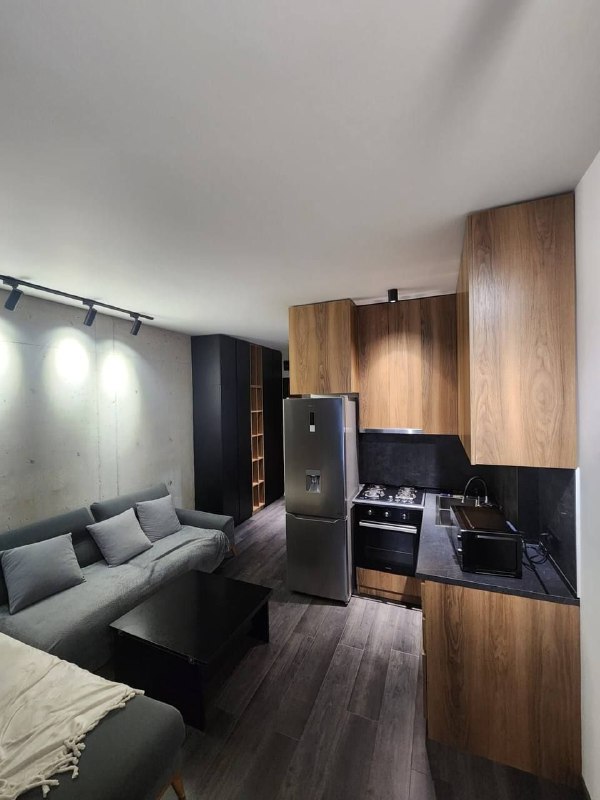 #Сдам просторную студию по улице Пиросмани,17* — фото 1