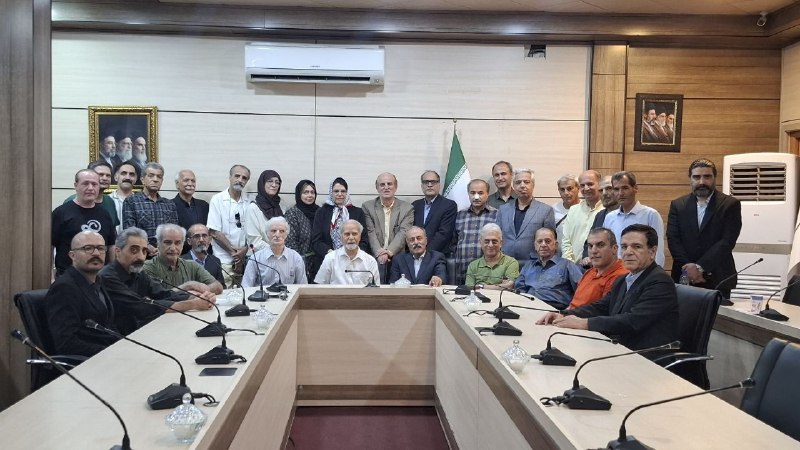 انجمن مجموعه داران ایران: اولین جلسه هیات موسس انجمن صنایع هنری، شیشه و آبگینه با همت دکتر معصومه دوستعلی و دکتر مرتضی طالع ماسوله و حمایت شبکه تش