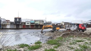 🗓 Рекордный обвал рейтинга Путина и разлив нефти в Туапсе. Главное за 24 апреля — коротко #водномпосте🔹 В Туапсе на пятый день потушили пожар на морском нефтеналивном терминале. В то же время из-за осадков нефтепродукты прорвали ограждения и вылились в рек