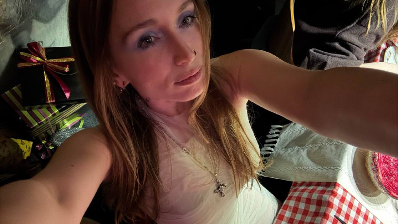 Пока-пока, с ног сшибающий старый год 👋🏻👋🏻👋🏻👋🏻👋🏻👋🏻Пока-пока, с ног сшибающий старый год 👋🏻👋🏻👋🏻👋🏻👋🏻👋🏻