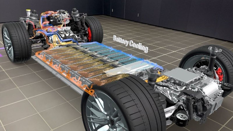 Porsche раскрыла характеристики батареи нового Cayenne Electric 3