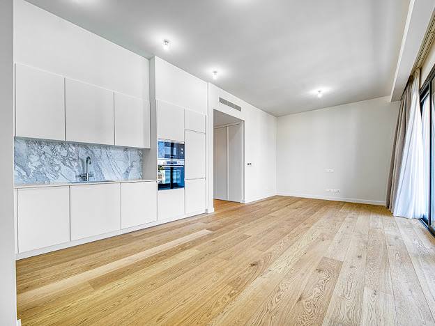 2-bed modern apartment for rent in Germasogeia, Limassol photo 9