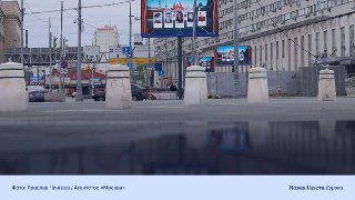 🌐 Как в столице праздновали 9 Мая без интернета. Репортаж с улиц вблизи Кремля На 9 Мая власти оставили Москву без мобильного интернета: с перебоями работали сервисы, в части заведений отключили Wi-Fi, а получить СМС было почти невозможно. ⚪️ Пустые улицы,