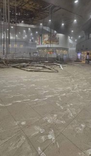 Последствия прилета иранского беспилотника по международному аэропорту Кувейта, Несколько сотрудников аэропорта получили травмы, а зданию пассажирского терминала был нанесен ущерб, сообщает KuwaitNews.