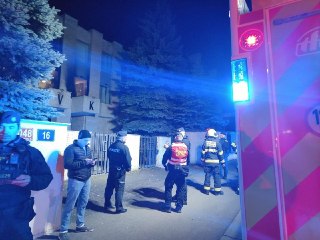 В Праге неизвестные забросали Русский дом коктейлями МолотоваИнцидент произошел вечером 26 марта. В здание бросили шесть коктейлей, три из них не взорвались, пишет ТАСС.Полиция Чехии расследует произошедшее. Другие подробности не приводятся.Фото: ТАССПодпи