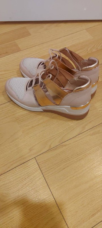 Продам Michael Kors Размер 37,5 Оригинал