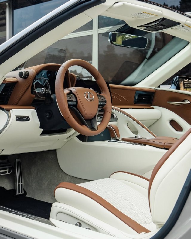 Кабриолет Lexus LC 500 Inspiration Series 5.0L V8 2026 4