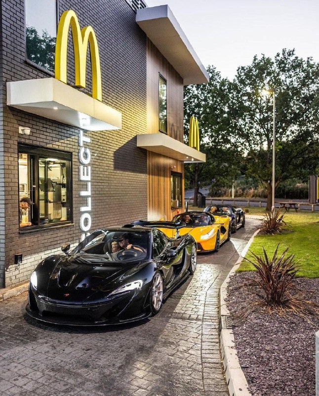 LaFerrari Aperta x 918 Spyder 2