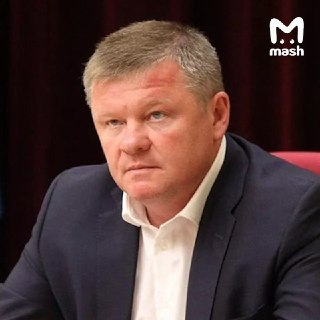 Вице-губернатор Саратова устроил ДТП и попал в больницу. Михаил Исаев не справился с управлением и на скорости влетел на своей Cherry Tigo в пустой припаркованный Ford Focus. Всё случилось ночью около 00:20 напротив дома 9 по улице — внезапно — Исаева в Са