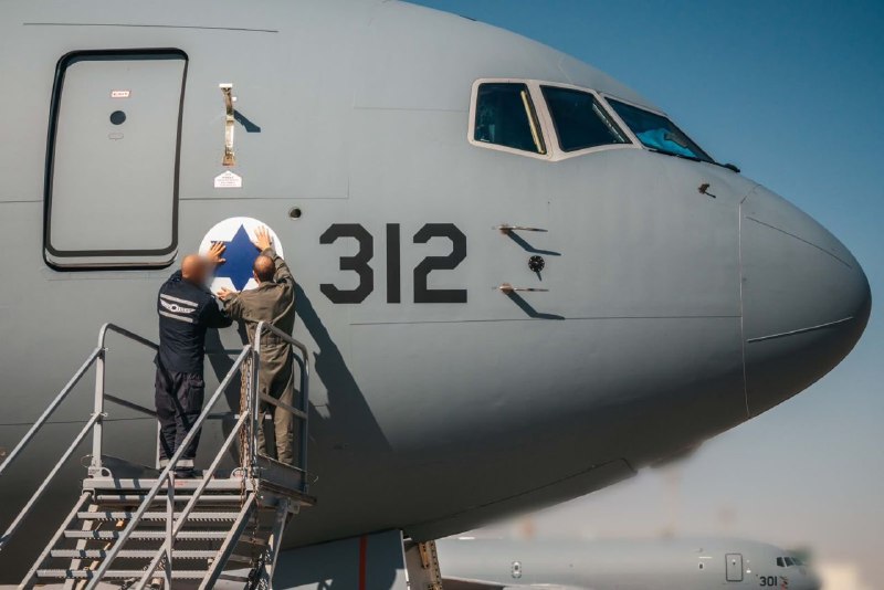 رستاخیز سیمرغ: دومین هواپیمای سوخترسان بوئینگ KC-46 «گیدئون» دیروز در پایگاه هوایی نواتیم به زمین نشست و به صفوف نیروی هوایی اسرائیل خ