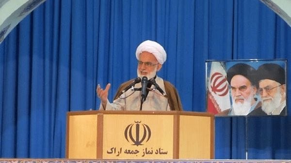 آخرین خبر مرکزی: وحدت تنها راهکار موثر در برابر تهدیدات دشمنان است🔹امام جمعه اراک حفظ وحدت و اتحاد را تنها راهکار موثر در برابر تهدیدات د
