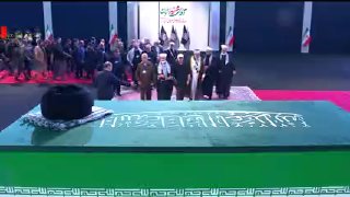 משלחת של אנשי דת פלסטינים הביעה כבוד לגופתו של נשיא איראן שנהרג.