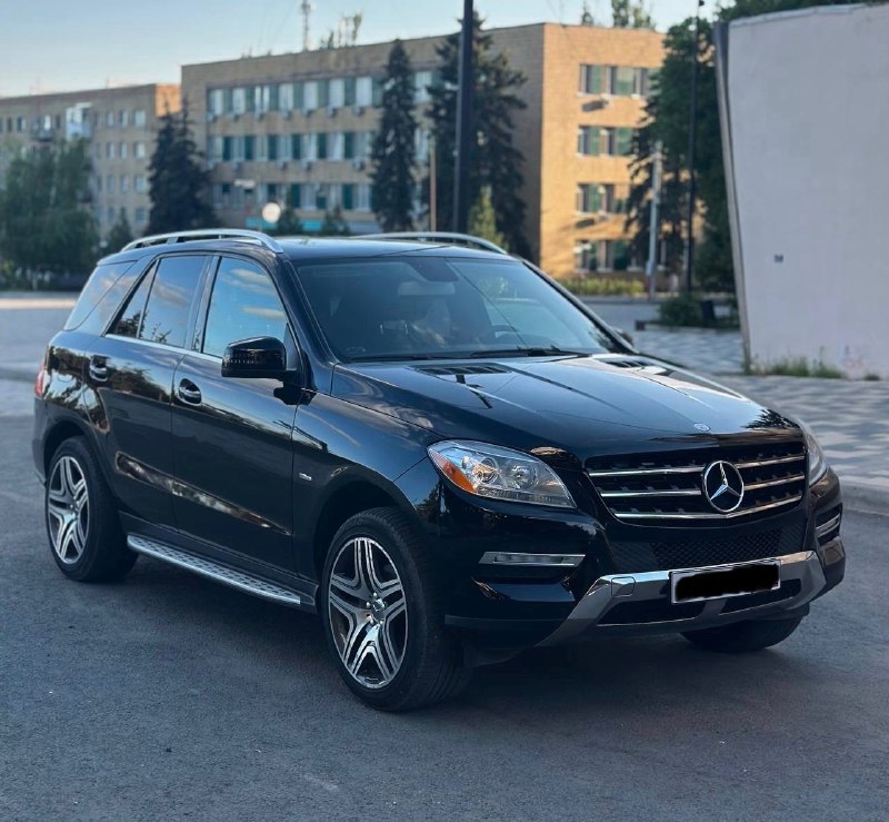 ❗️В продаже ❗️
✅Mercedes- benz ml350 2011г 3.5л бензин, 150.000тыс. Км. (родной пробег).
✅Состояние около идеального, все как на фото, не требует никаких вложений, как технически так и по кузову в идеальном состоянии.
Очень комфортная машина, привлекает внимание на дороге.
✅Юридически все чисто, полное переоформление в мрэо.
Цена: 2.190.000 торг
Тел: +7 949 402 77 60
📞 🇷🇺 Звоните: +79494027760 - фотография - 5