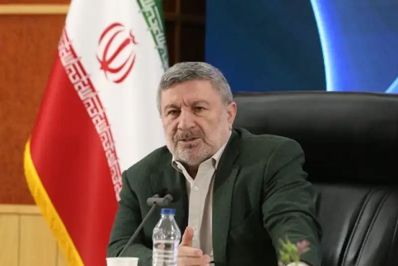 کیوسک خبر: 🔴 شعار هفته دولت ۱۴۰۵ اعلام شد🔸 رئیس شورای اطلاعرسانی دولت اعلام کرد شعار هفته دولت در سال ۱۴۰۵ «دولت پای کار مردم؛ روا