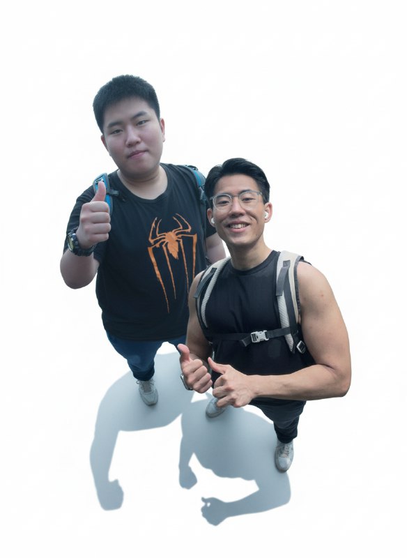 和以前的自己自拍了一个