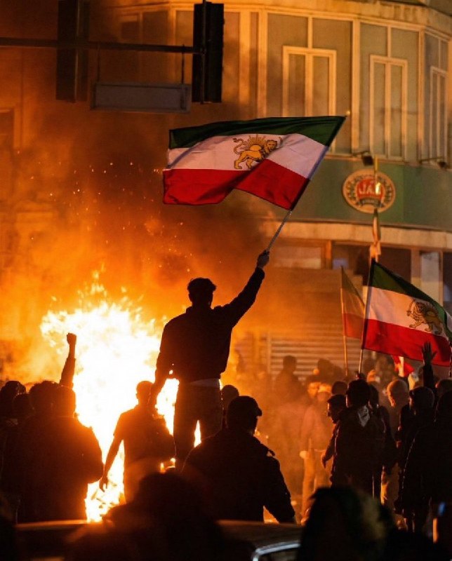 کمپین بازگشت شاهزاده: جمهوری اسلامی، استاد تبدیل موقعیتهای برتر به ضعف و خفت است. برای نبرد آخر، هوشیار و آماده باشید!#پاينده_ایران_جاویدشاه🔗