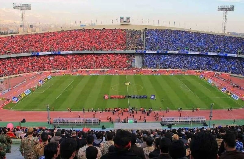 روزنامه ایران: ⭕ دبیر سازمان لیگ فوتبال: سهمیه هواداران استقلال و پرسپولیس برای حضور در دربی پایتخت، ۵۰ - ۵۰ است@irannewspaper
