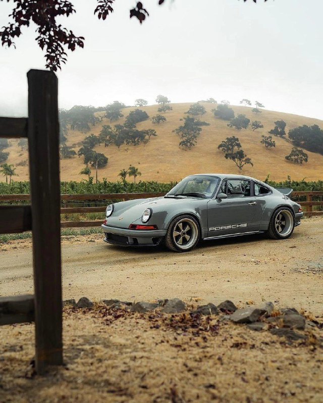 Porsche 911 DLS Reimagined by Singer