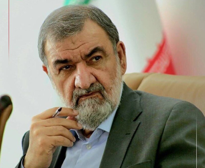 پایگاه خبری الف: ⭕️محسن رضایی: به آمریکا بیاعتمادیم و باید رفتارش را تغییر دهد🔹دبیر شورای عالی امنیت ملی در دیدار با فرمانده ارتش پاکستا