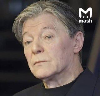 Александру Збруеву оказывают экстренную помощь врачи скорой в Москве — решается вопрос о госпитализации 88-летнего артиста.По данным Mash, у него резко обострилось урологическое заболевание: начались острые проблемы с мочеиспусканием и сильный дискомфорт. 