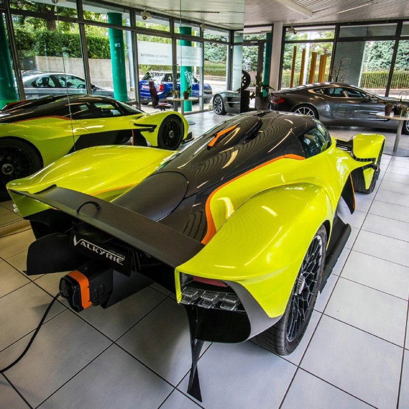 Aston Martin Valkyrie (58 из 150) 6