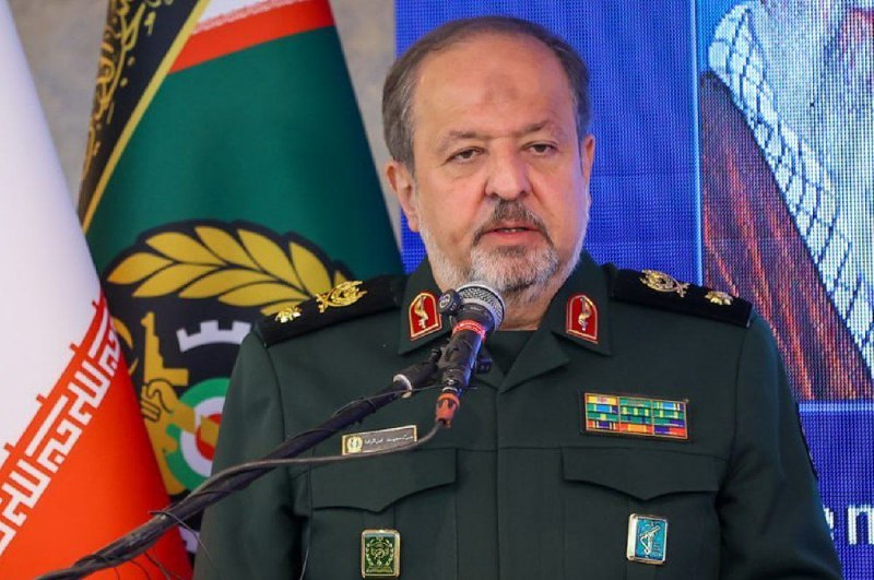 آفتاب ایلام: 🔴 ما خود را برای تهدیدهای ۵۰ سال آینده آماده میکنیمسرپرست وزارت دفاع: 🔹وزارت دفاع با اتکا به مدیران توانمند، کارکنان با