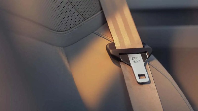 Volvo показала новое поколение ремней безопасности — теперь они стали «умными». Новинку представили 