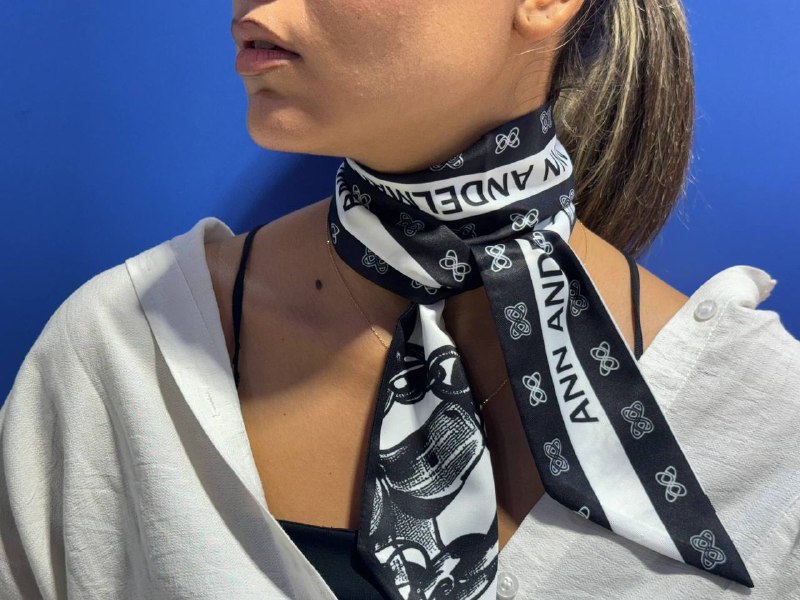 UNIQUE SCARF: رسانه پست