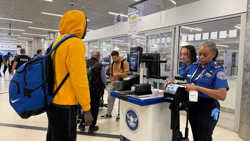 No star on your license? These flyers tried their luck on the first day of REAL ID