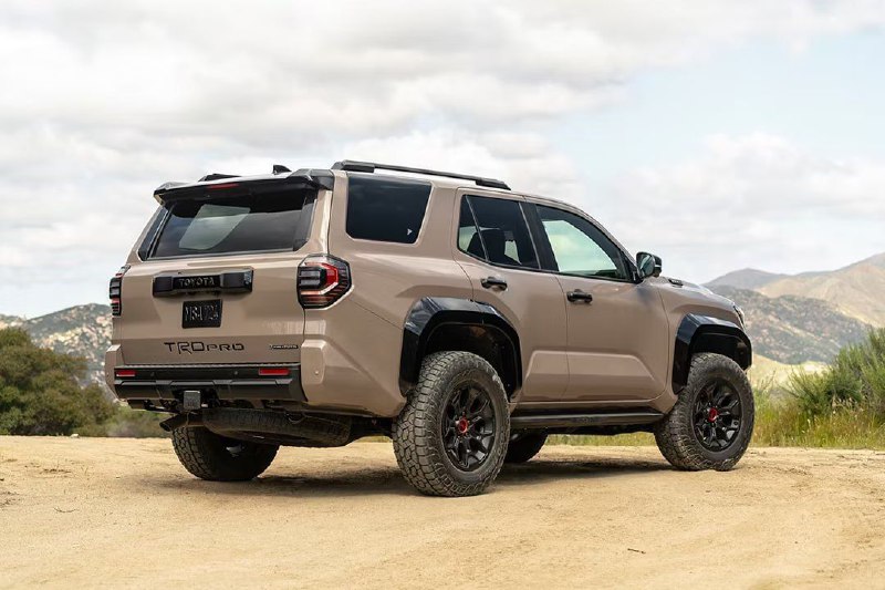 Тoyota раскрыла стоимость нового 4Runner — конкурент Land Cruiser Prado 250 4