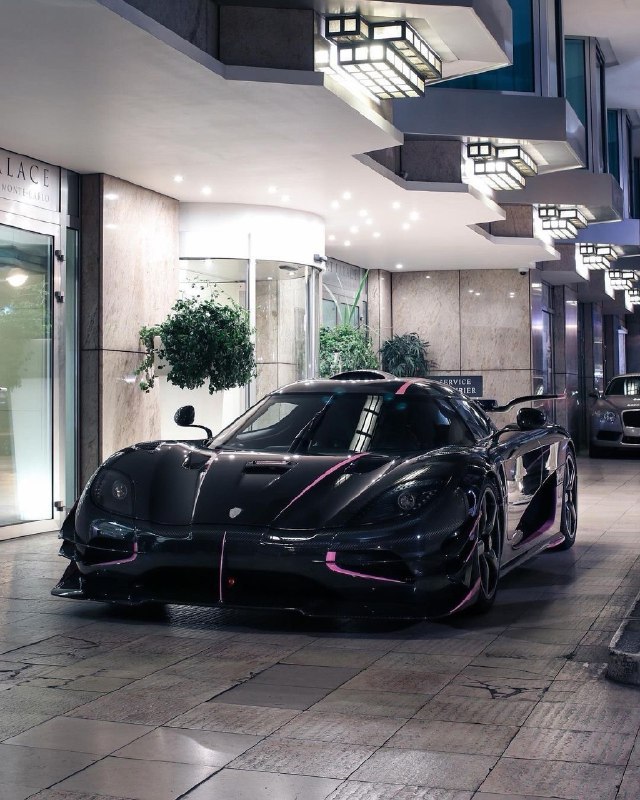 Koenigsegg 5