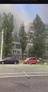 Aftermath footage from Voronezh after the Ukrainian missile strike on the VZPP-S semiconductor plant.