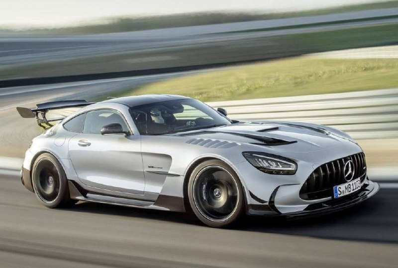 Mercedes-AMG GT Black Series 4