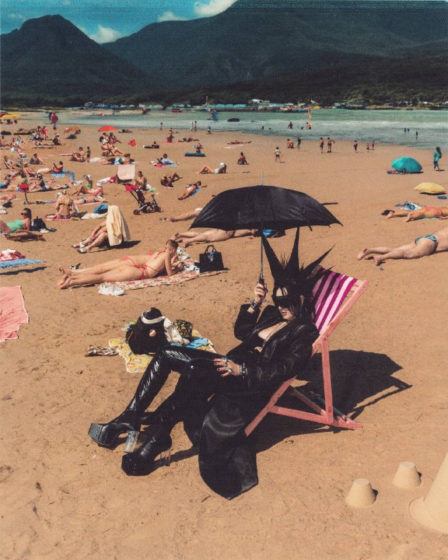 BLACK SHEEPЭтот проект об очень простых, но важных вещах. Он про индивидуальность, смелость быть собой и умение принимать людей такими, какие они есть. Ведь даже самый отталкивающий или “непонятный” на вид человек может оказаться воплощением доброты, любви и отзывчивости. Счастлив тот, кто принят таким, какой он есть.art direction & photo @kamillahanapovamuah @glashagurianovahair @tueva.mariamodel & style  @salavat_kypereproduction  @annagrom23BLACK SHEEPЭтот проект об очень простых, но важных вещах. Он про индивидуальность, смелость быть собой и умение принимать людей такими, какие они есть. Ведь даже самый отталкивающий или “непонятный” на вид человек может оказаться воплощением доброты, любви и отзывчивости. Счастлив тот, кто принят таким, какой он есть.art direction & photo @kamillahanapovamuah @glashagurianovahair @tueva.mariamodel & style  @salavat_kypereproduction  @annagrom23