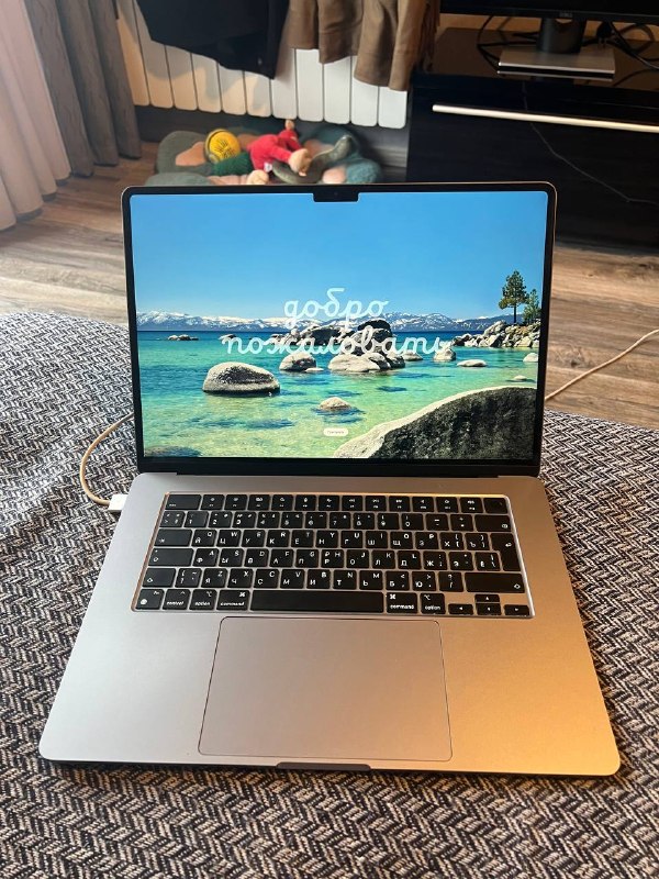 Продам MacBook Air 15 (2024) — фото 1