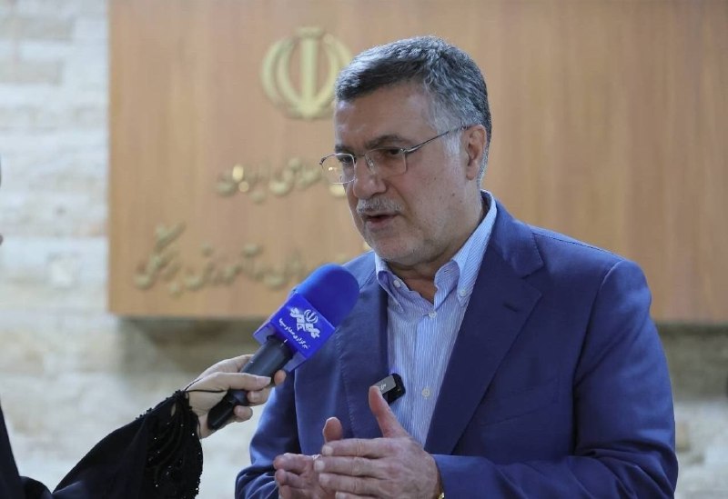 🇮🇷پایگاه اطلاعرسانی دولت ـ پاد: 🔺سالانه ۳۰۰ هزار مورد سوختگی در کشور ثبت میشود محمدرضا ظفرقندی، وزیر بهداشت، درمان و آموزش پزشکی، در دیدار با رئیس، اعض