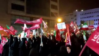 🎦 צמא דם של המנהיג ההרוג התייצב בכיכר אוסטד מוין