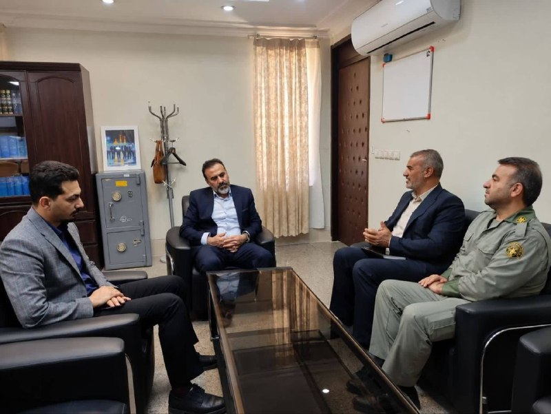 🍃خبرگاه محیط زیست ایلام🍃: ✅دیدار سرپرست اداره کل حفاظت محیط زیست ایلام با دادستان مرکز استان؛ تأکید بر برخورد قاطع با متخلفان و صیانت از حقوق عامه