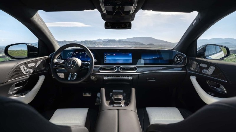 Mercedes полностью обновил линейку кроссоверов — GLE и GLS получили рестайлинг. 7