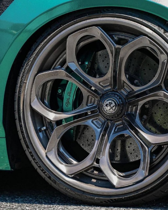 Alfa Romeo Giulia GTAm 3