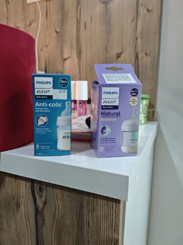 Продаю две бутылочки Philips Avent по 15 лари