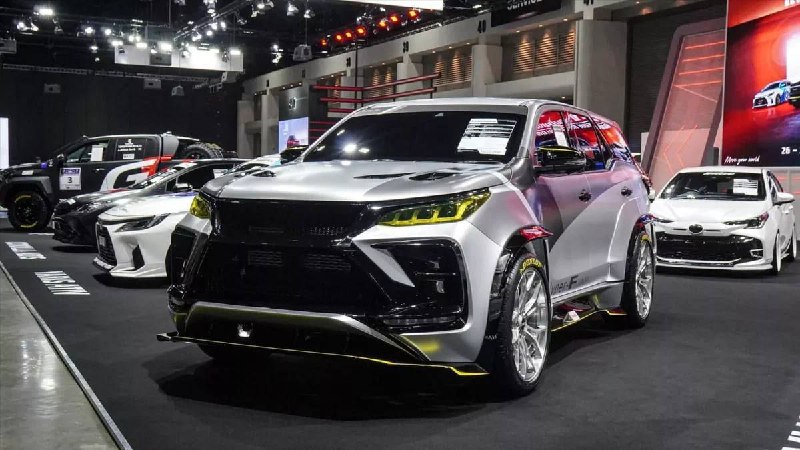 В Таиланде внедорожник Toyota Fortuner превратили в «трековый спорткар» Hyper-FЭ