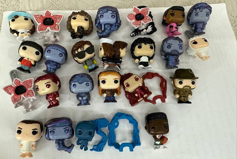 Продам фигурки kinder joy stranger things | киндер очень странные дела (ОСД)