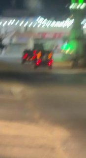 חלק מכוחות הכיבוש מסתערים על העיירה חג'ה, מזרחית לקלקיליה.