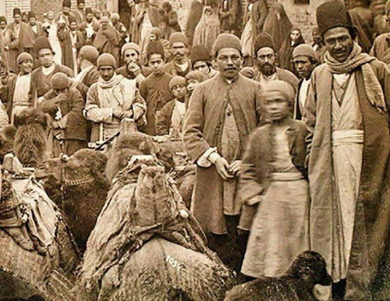 آخرین خبر مازندران: #تاریخ_ایران♦️در زمان قاجار، وقتی برای اولین بار گوجه فرنگی وارد ایران شد، مردم به آن «ارمنی بادمجان» می گفتند! پس از مد