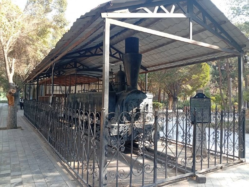 מרכז תרבותי המושרש בהיסטוריה של טהראן Farhangsara-ye Khorasan בדרום טהראן מציעה אמנות, חינוך ואירועים קהילת…