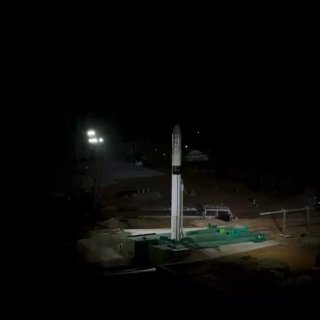 С космодрома Байконур впервые запущена новая ракета-носитель «Союз-5», сообщает Роскосмос. В ведомстве называют «Союз-5» ракетой-носителем с самым мощным в мире жидкостным ракетным двигателем.Ожидается, что она упадет в заранее закрытом для судоходства и а
