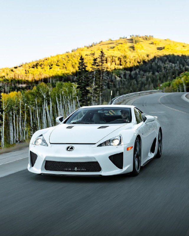 Lexus LFA