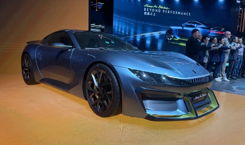 Lynk & Co показал предвестника спорткара