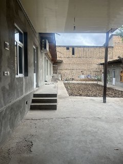 Chilonzorda 3 Sotix 10 *30m 5 xona uy